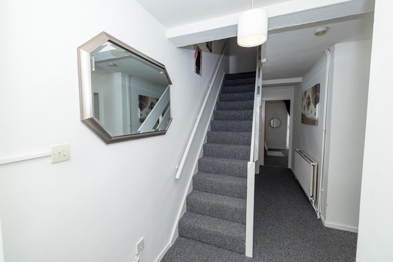Gazde/Camere de închiriat In Mile End *